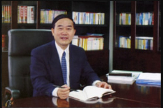 李进才（江汉大学名誉校长）