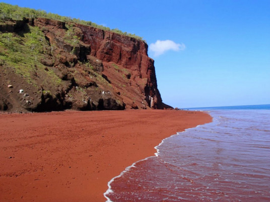 红海滩（美国夏威夷州茂宜岛红海滩）