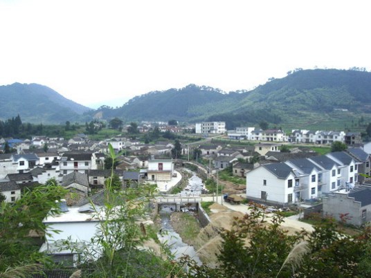 兴村村（安徽省黄山市黄山区甘棠镇下辖村）