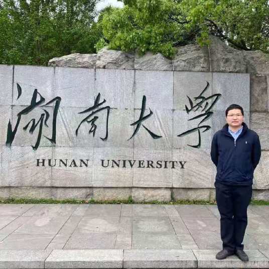 贺佳（湖南大学土木工程学院副教授）