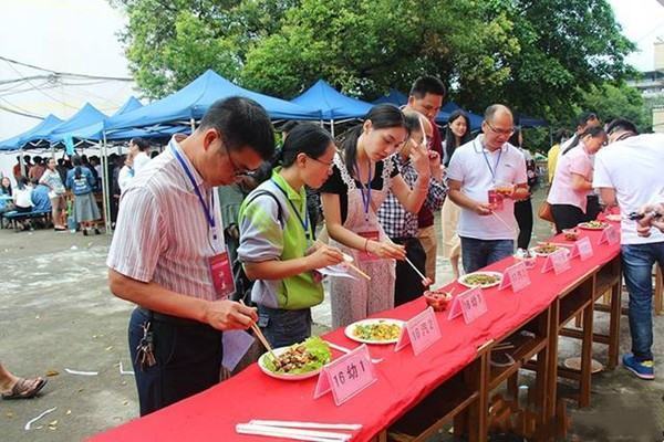 学校的美食节做什酸尽介可师蛋么米盟数专么好