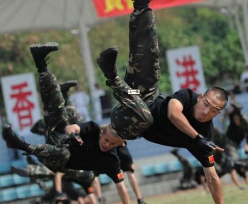 特种兵中的特种兵对决跆拳道黑带九段，谁更厉害？