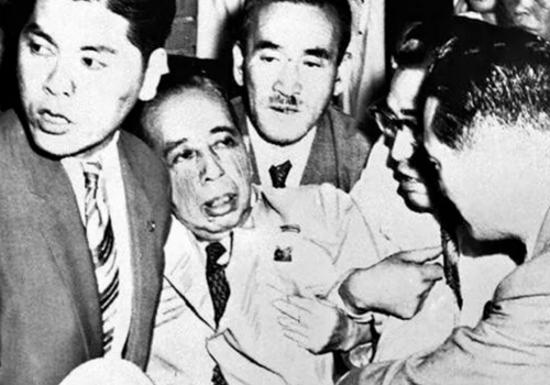 安倍晋三外祖父62年前也曾遇刺，当时到底发生了什么？