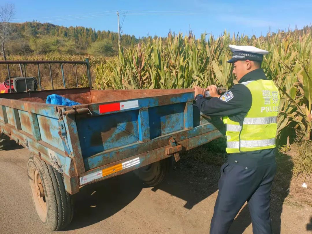 天津一秋收车辆上路因带泥被罚，种植户对此有何回应？