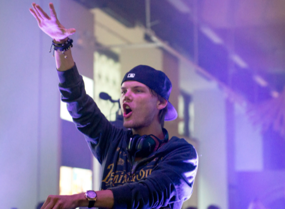 为什么 Avicii 被称为 A 神？