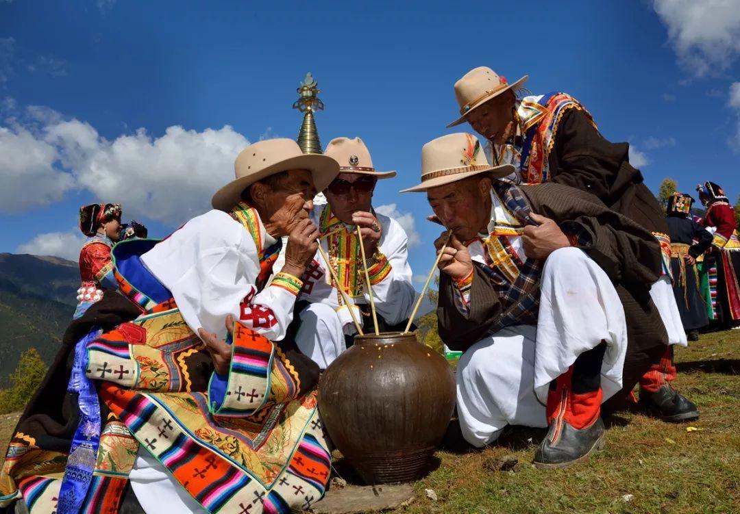 一年一度的跑马山转山会正式拉开帷幕，你对这个节日了解多少？