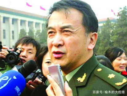 黄宏为什么被免职