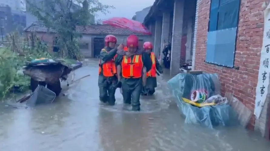 湖北多地遭遇特大暴雨，随州多间楼房遭冲塌，如何预防次生灾害的发生？